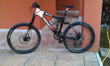 MTB Full Lee Cougan WozMKS