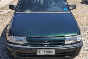 Opel Astra F cabrio bertone 1.4 anno 1993 per rica