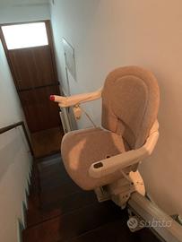 Montascale Stannah per montaggio scala dritta