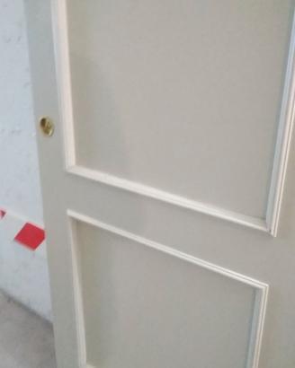 Porta a scomparsa  avorio
