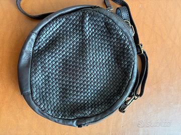 Borsa versa pelle