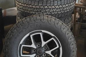 Cerchi + gomme Jeep Wrangler Rubicon 2026