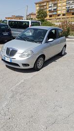 Lancia y 2008