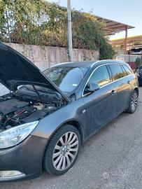 Opel insignia 2.0 Diesel -per ricambi o ripristino