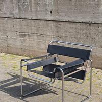 1 sedia Wassily in cuoio – stile Marcel Breuer