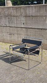 1 sedia Wassily in cuoio – stile Marcel Breuer
