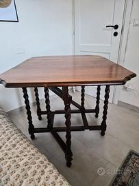 Tavolo pieghevole in rovere antico
