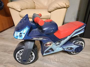 moto bimbo superman