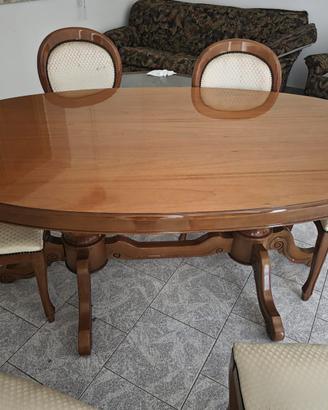 Tavolo da pranzo ovale in legno con 6 sedie