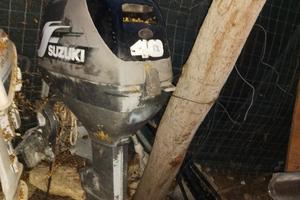Johnson 25/35  suzuki 40 2 t