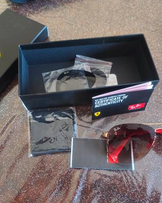 occhiali da sole Ray Ban Ferrari 
