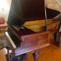 Pianoforte Erard 1901 meccanica rigenerata