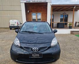 Toyota Aygo 1.0 12V VVT-i 5 porte Sol