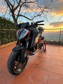 Ktm 1290 SuperDuke R
