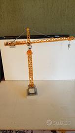 Siku Gru a Torre Liebherr