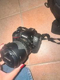 Nikon D7000 +Obiettivo Nikkor 18-105mm VR+Custodia