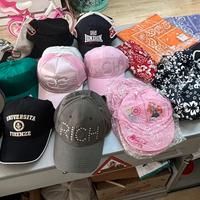 Stock di cappelli e bandane 500 pezzi