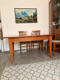 Tavolo in legno di ciliegio