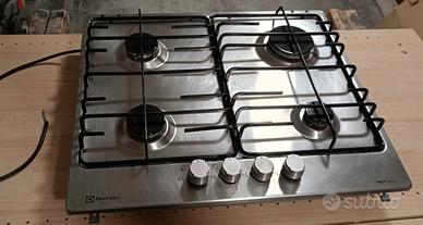 Piano cottura a gas a 4 fuochi Electrolux 