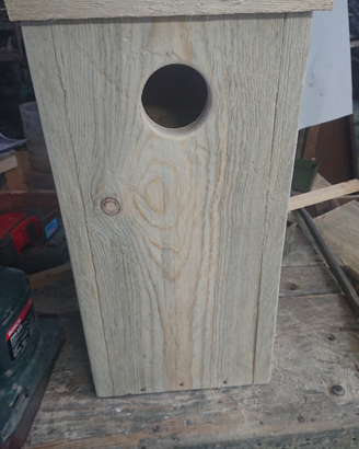 Casette e mangiatoie per uccelli ricci scoiattoli