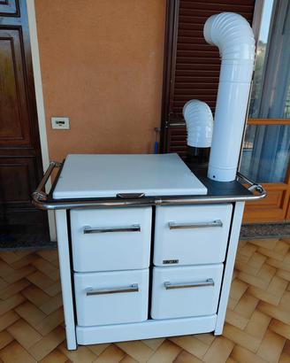 stufa economica a legna 