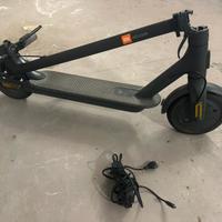Monopattino Xiaomi.
