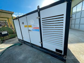 Gruppo elettrogeno 240kw