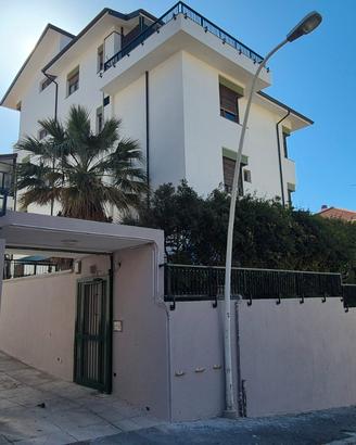 Via Bainsizza - Duplex con Giardino e p.auto