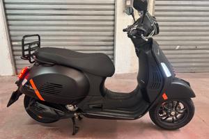 Vespa gts 300 sport