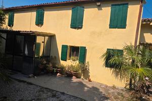 Rustico 1820 - 160mq + 3000mq terreno.
