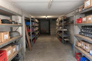 Locale magazzino + soppalco indipendente