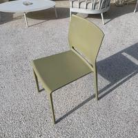 n.46 sedie di design in polipropilene impilabili