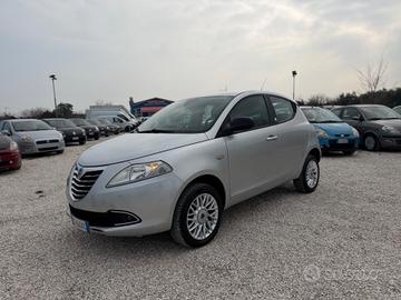 Lancia Ypsilon 0.9 TwinAir 85 CV 5 porte Metano Ec