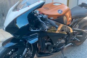 HONDA 1000RR