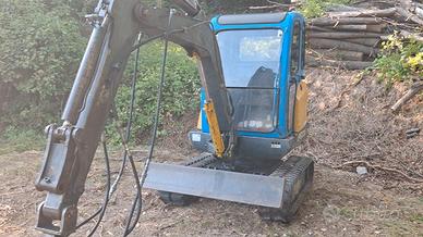 miniescavatore/escavatore IMEF HE230