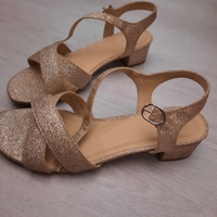 Sandali brillantinati color oro n. 39