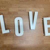 Insegna lettere scatolate stile vintage  LOVE