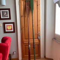 Vecchi remi in legno vintage.