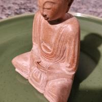 buddha statuina