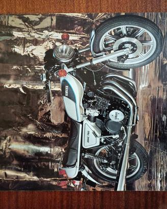 YAMAHA XS  750- volantino