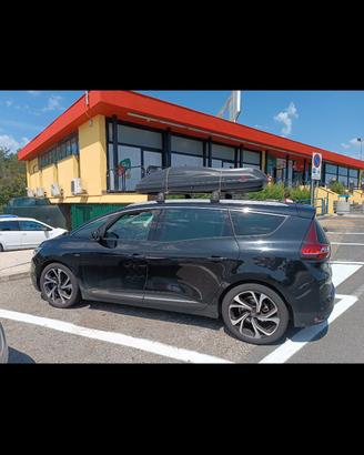 Barre e box  da tetto Renault.