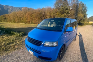 VOLKSWAGEN T5 MULTIVAN 2.5 TDI  182.000 KM