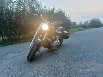 HARLEY DAVIDSON FAT BOY 2011