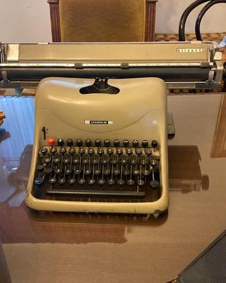 macchina da scrivere Olivetti lexicon 80