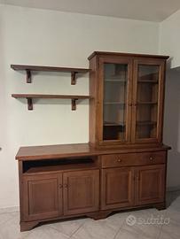 Mobile sala in legno, con vetrina