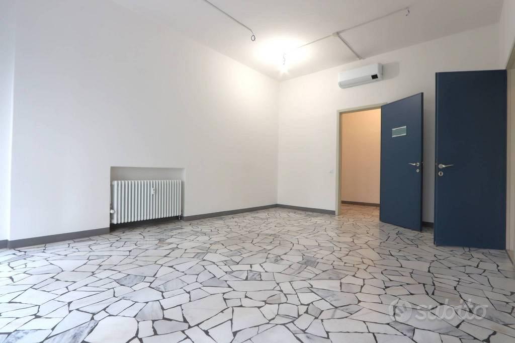 Immobile di 308 m² con più di 5 locali a Vicenza