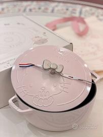 Staub X Hello Kitty