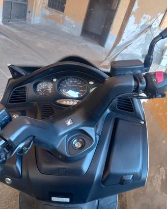 honda silver wing 400
