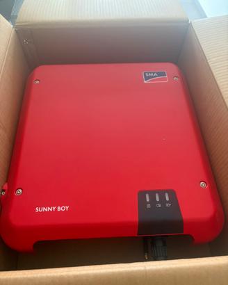 16 Pannelli FuturaSun 300W 4.8kWp + Inverter SMA