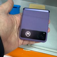 Motorola razr 40 garanzia . Permutiamo usato